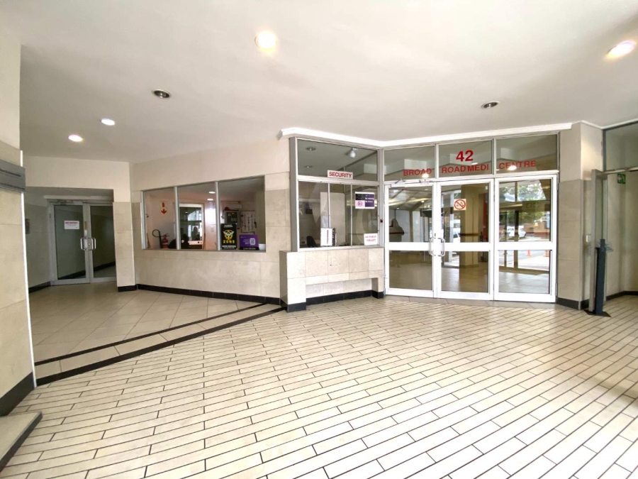 1 Bedroom Property for Sale in Wynberg Western Cape